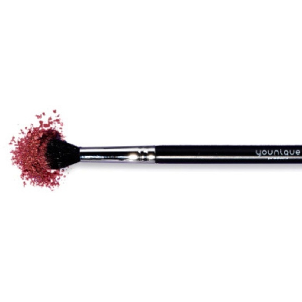 NEW Younique Eye Blending Brush